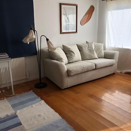 Semesterhus I Stockholms Skaergard, Runmaroe Vaermdoe Namdo Bagian luar foto