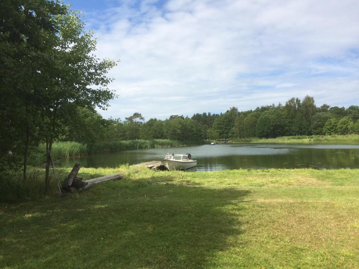 Semesterhus I Stockholms Skaergard, Runmaroe Vaermdoe Namdo Bagian luar foto